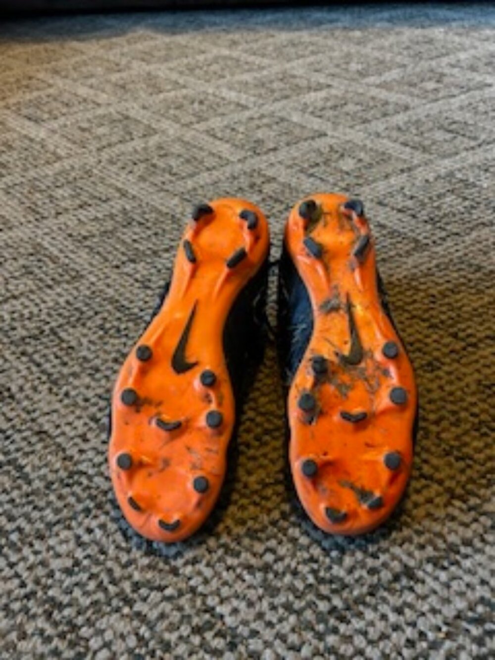 Nike Tempo Soccer Cleats - Picture 3 of 7